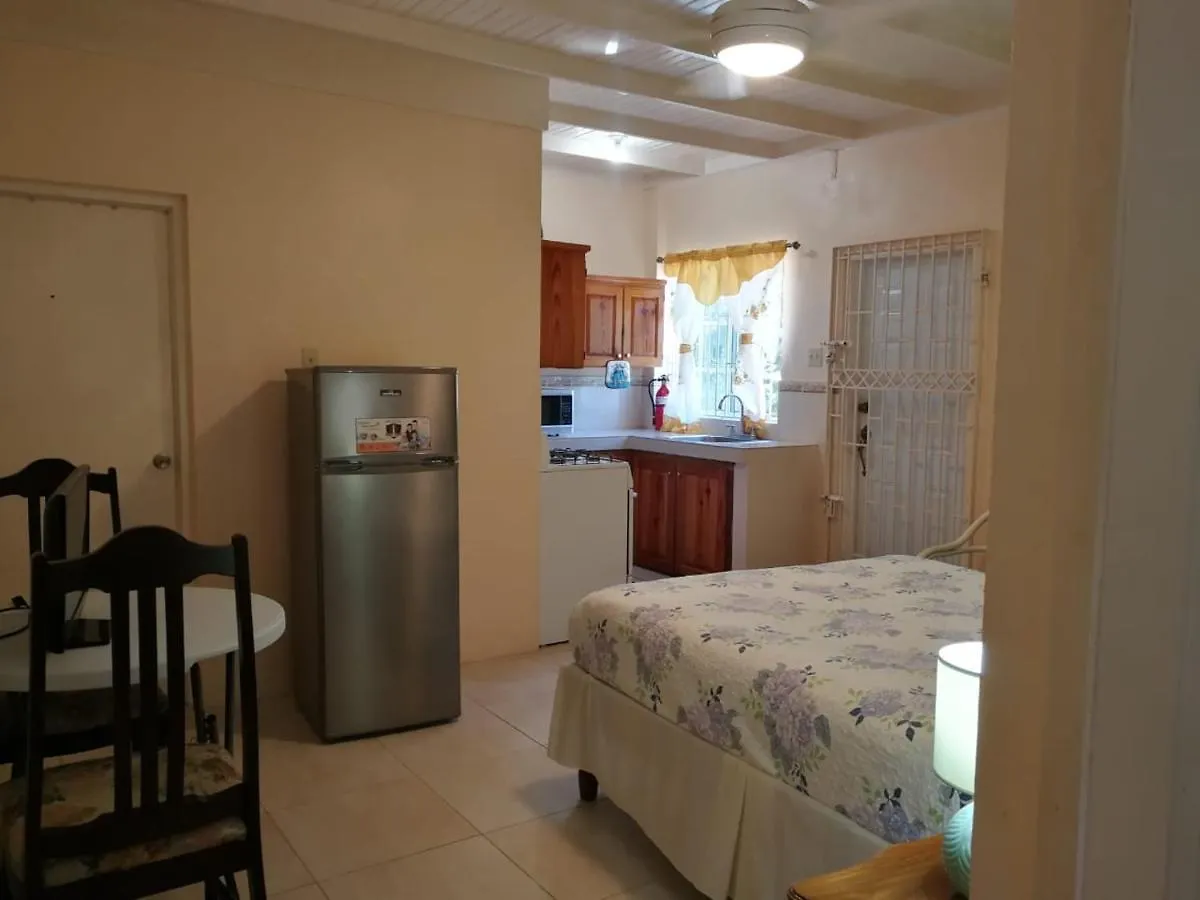 Great River Private Retreat Бухта Монтего
